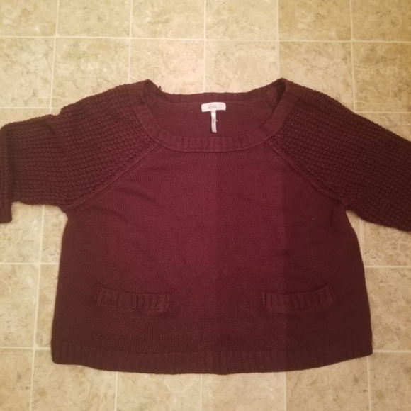 Tops - Maroon cropped shirt